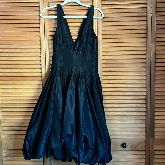 Teri Jon - Black Cocktail Dress Satin size 6 - Picture 3 of 11